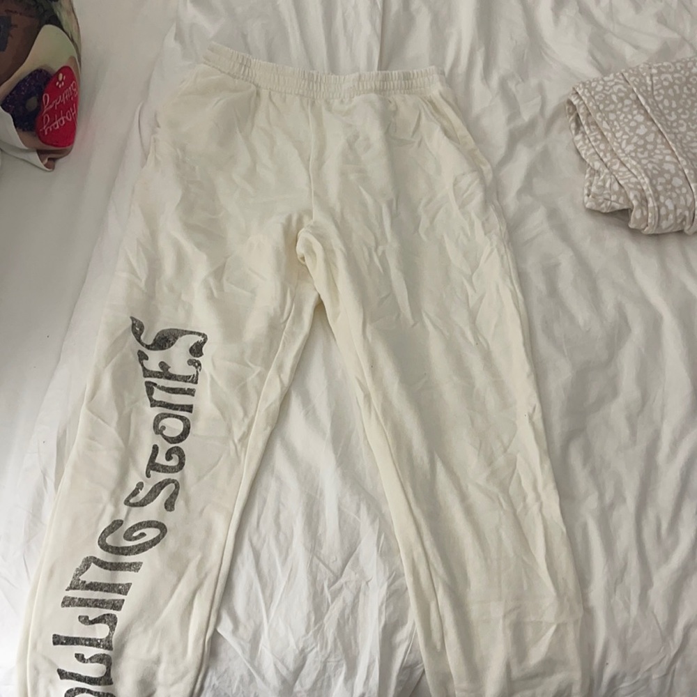 Cream Rolling Stone sweatpants